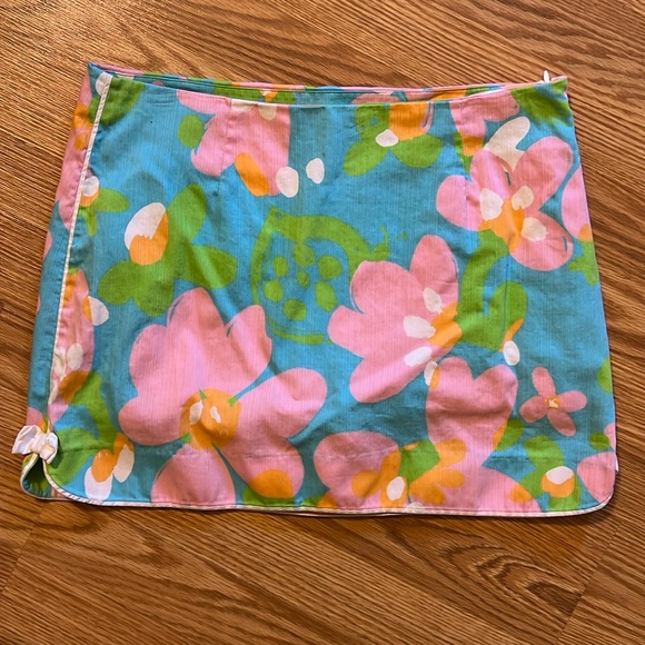 Lilly Pulitzer skort, size 6 - Picture 1 of 5